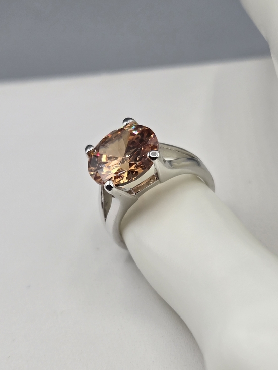 Swarovski Crystal Elements Silver Solitaire Ring Champagne Size 7 Prom Bridal - Picture 5 of 6